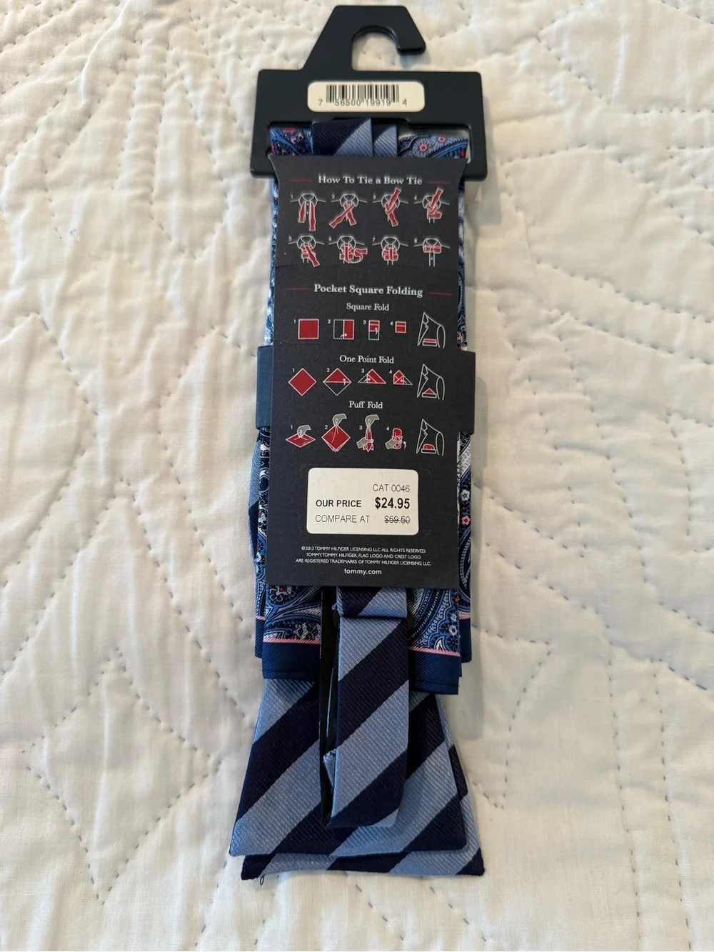 Tommy Hilfiger Silk Bow tie and pocket square